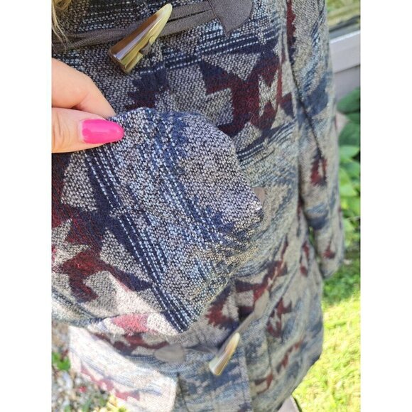 Vintage Billabong Women's Medium Coat Navajo Pattern Hooded Wool Blend Toggle Co - Picture 4 of 11